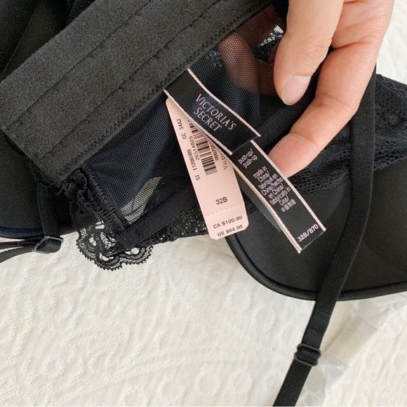 Victoria's Secret Very Sexy Set, Thong and Push-Up Corset Top in Black - Picture 13 of 14